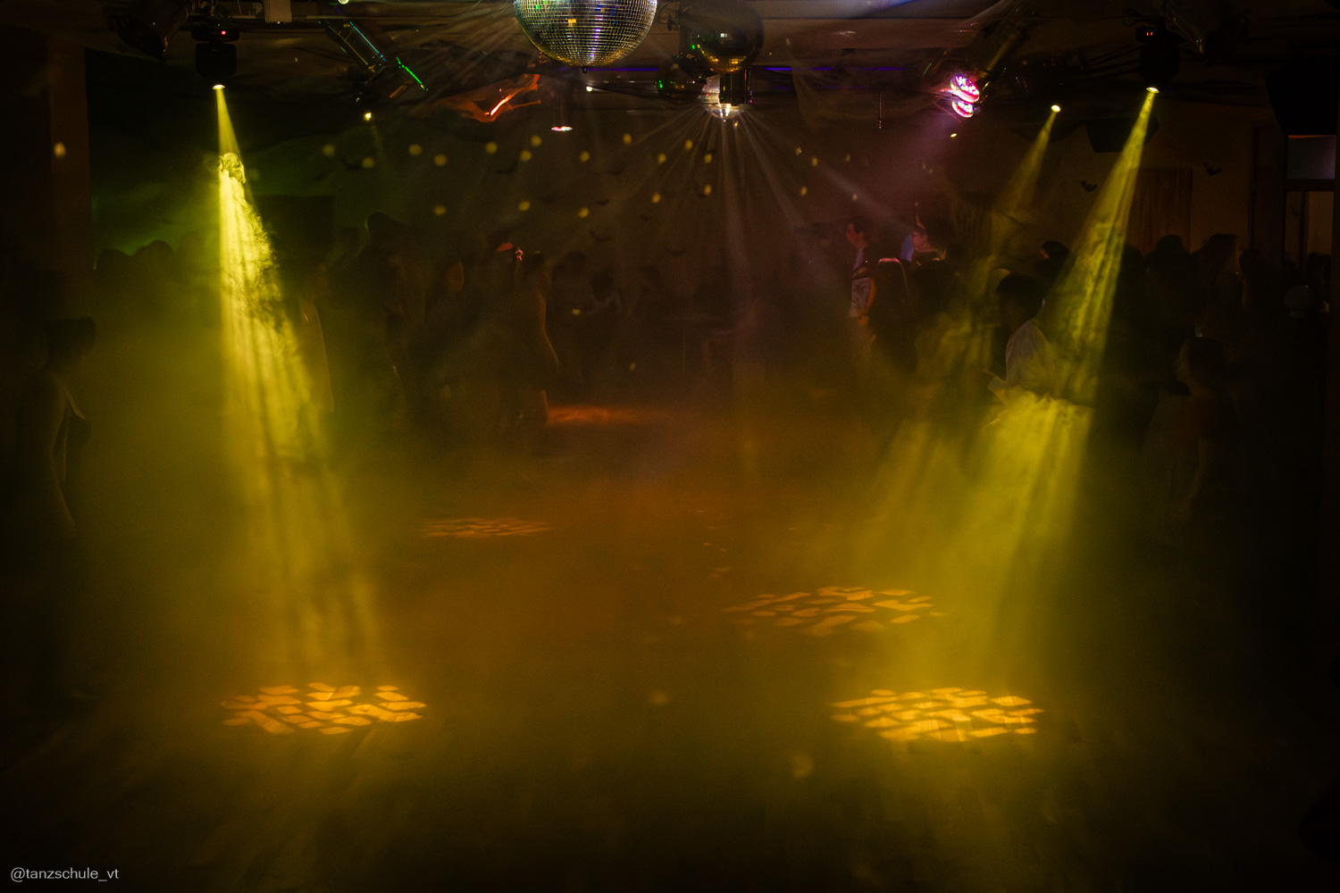 20231028 Halloween Tanzparty 2975